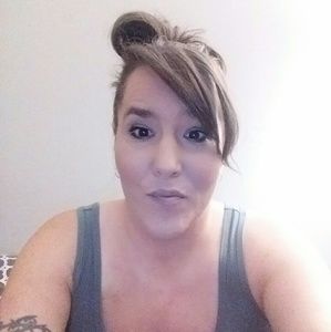 Meet your Posher, Christy